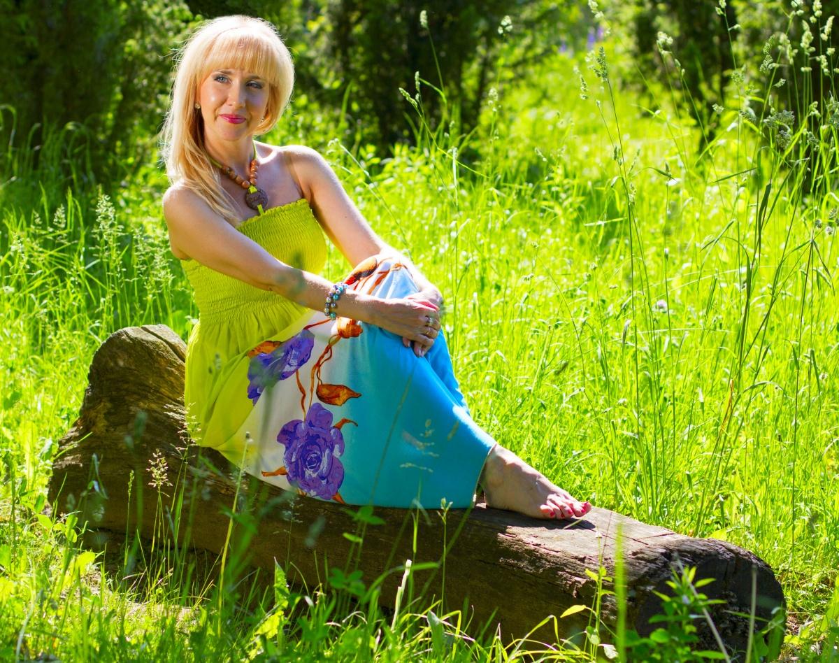 Mädchen auf Schwebebalken