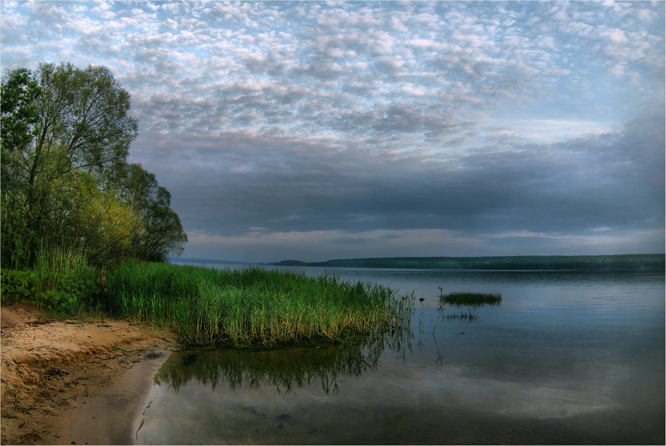 Zwischen der Wolke bedeckt