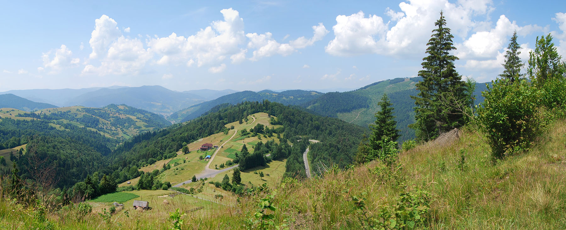Synevyrska Pass