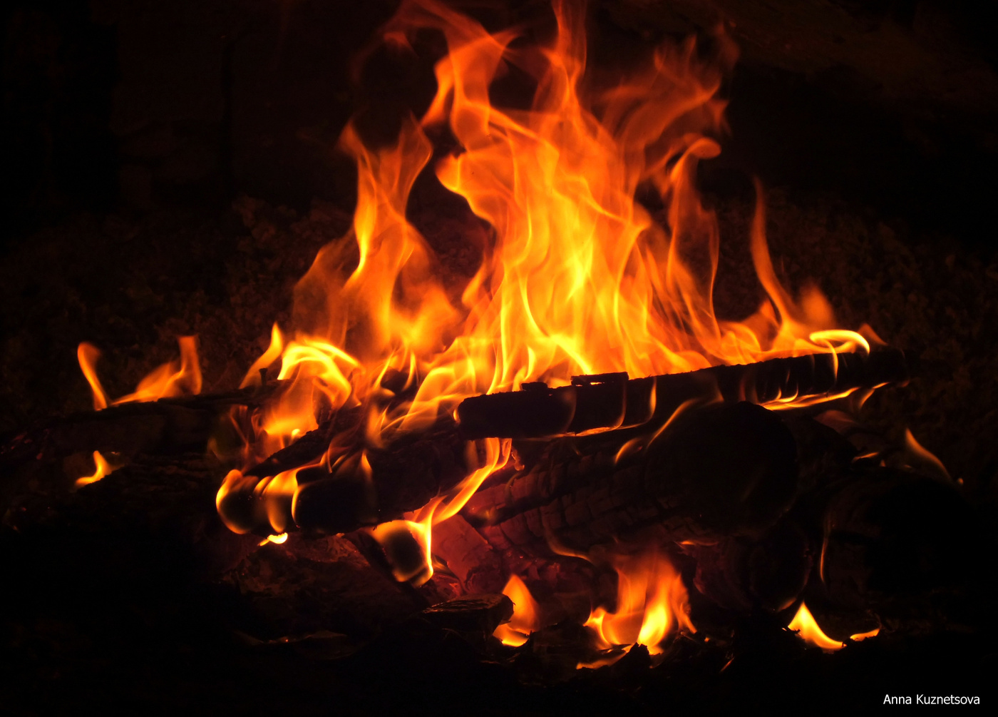 Gori, aber nicht verbrannt. Brennen zu glänzen.