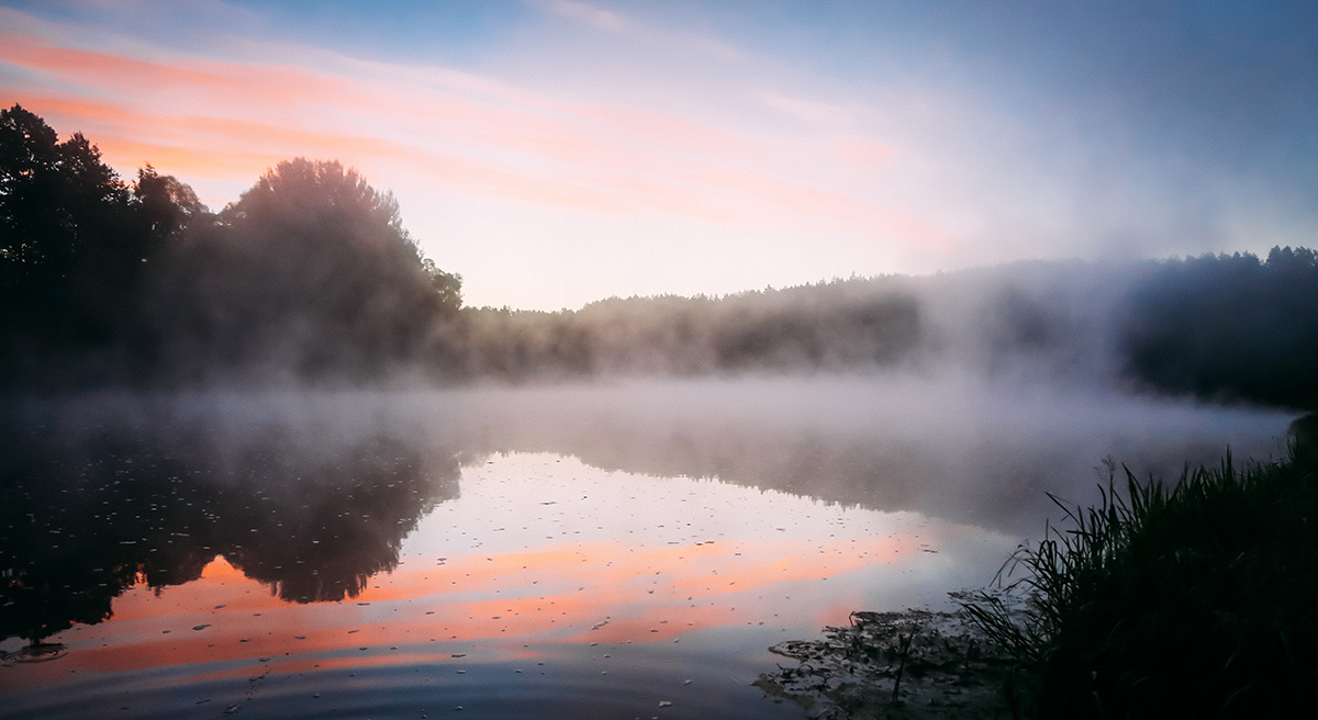 Sonnenaufgang auf dem Fluss