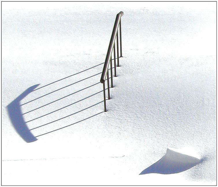 Einsame Wanderung im Schnee ...