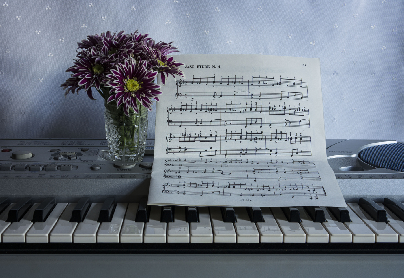 Sketch mit einem Synthesizer