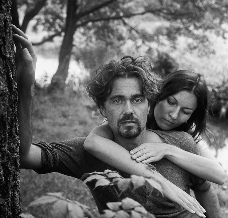 Egor (Porträt mit Olga und einer Heuschrecke)