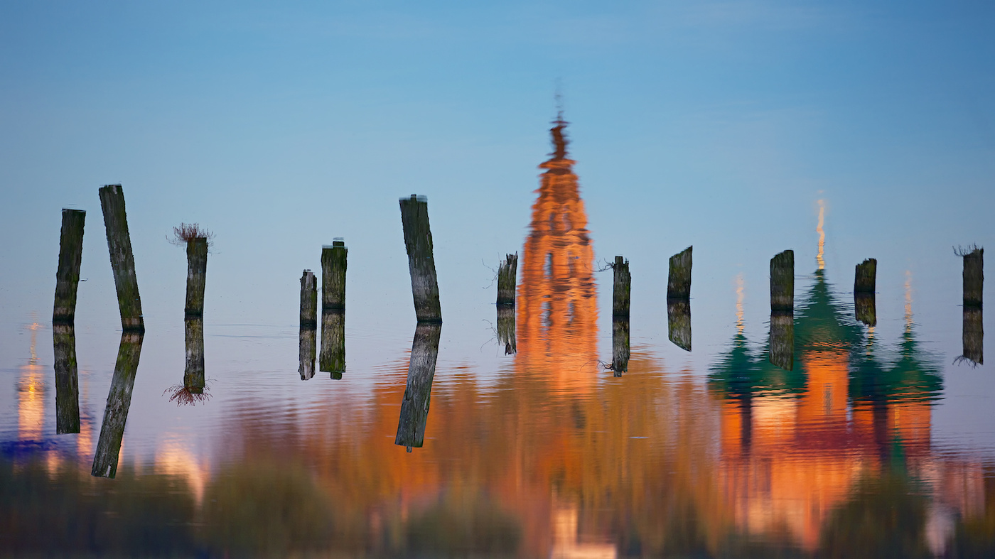 Schalthebel. Aus der Serie "Pfützen".