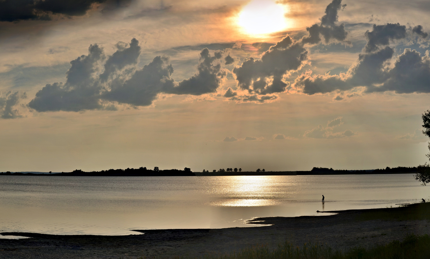 Und über den Himmel läuft ...