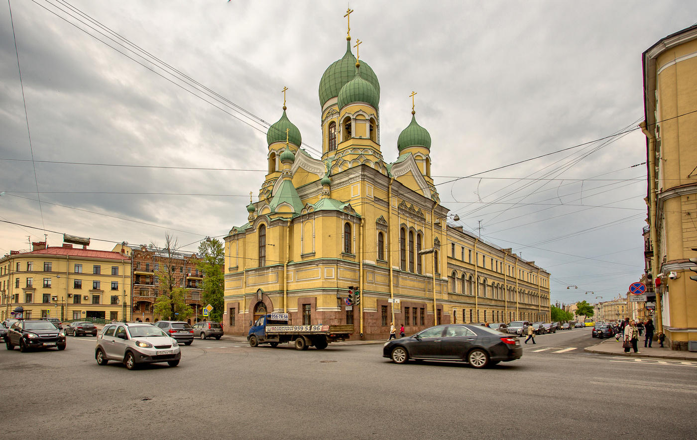 Auf der grünen Kuppel.