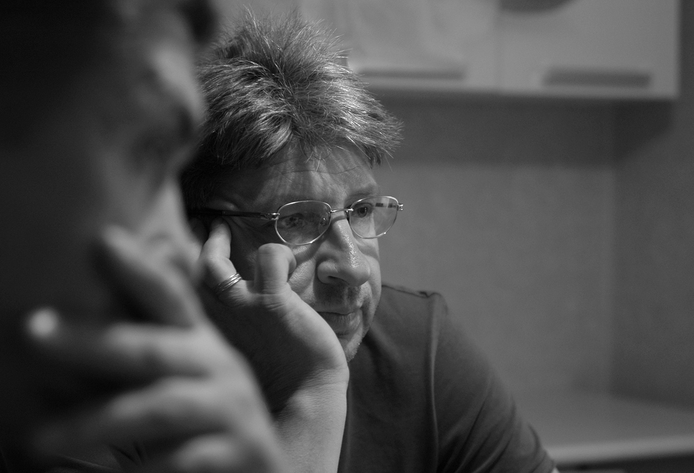 Nachdenklich Händen