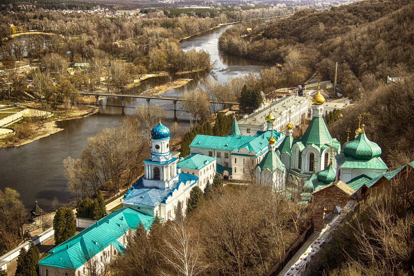 Svyatogorsk Lavra ...