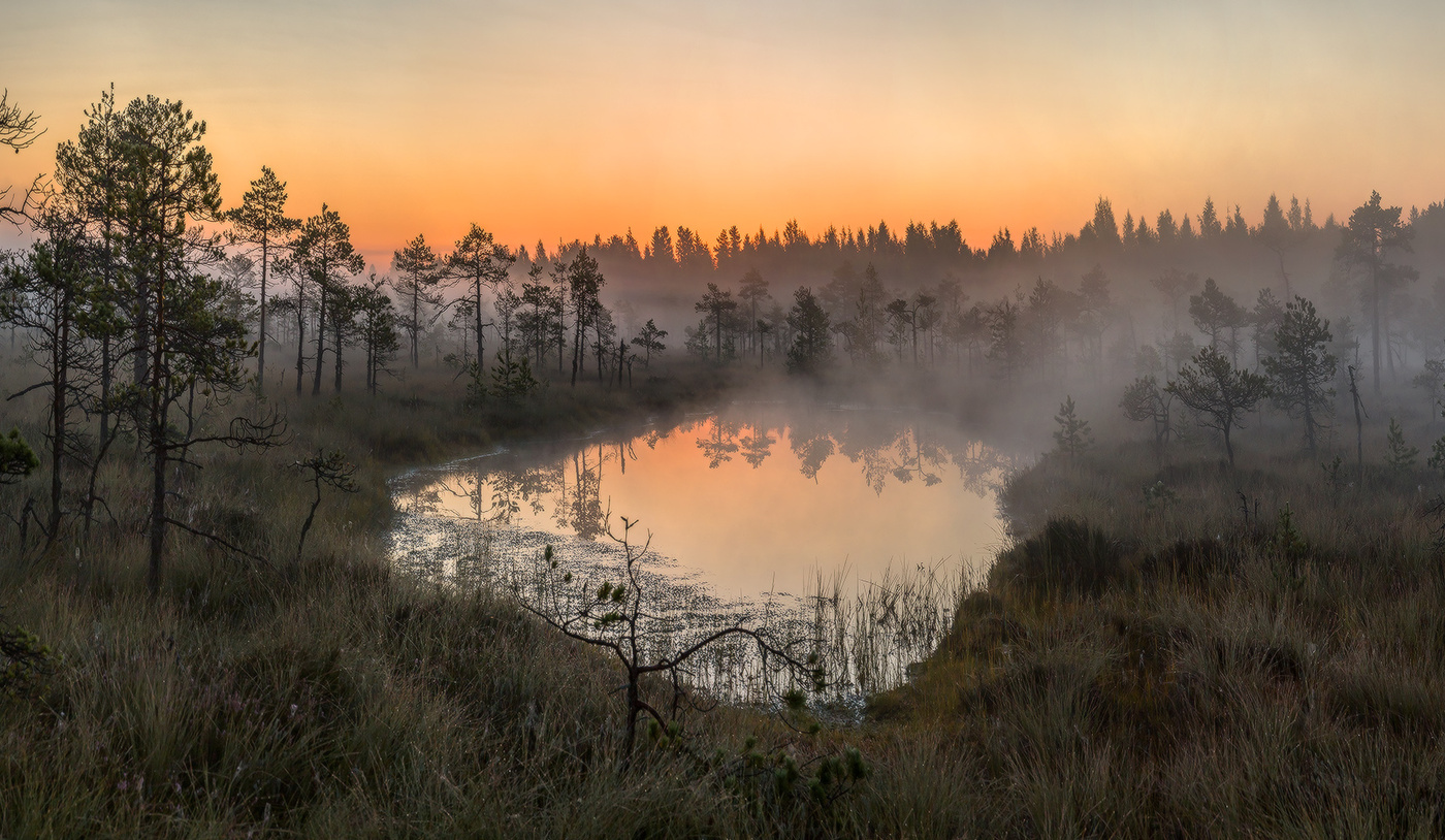 See in der Morgendämmerung.