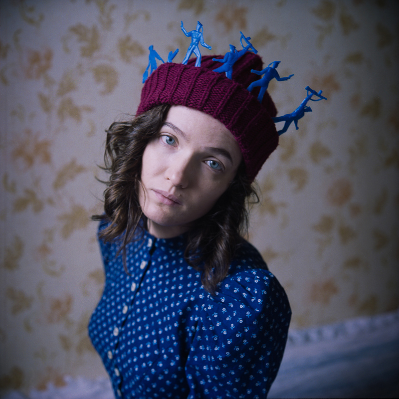 Katia (Hochformat mit den Matrosen)