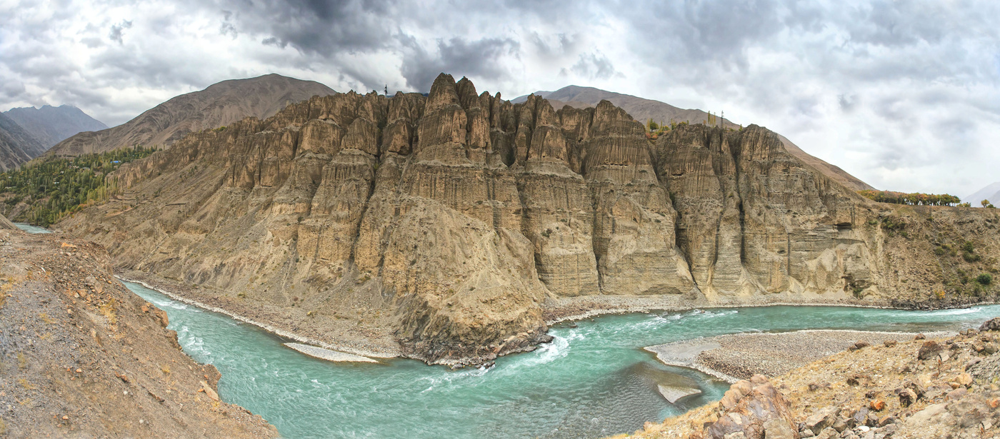 Zarafshan stolby.Turkestansky hrebet.Ayninsky Bereich. Tadschikistan