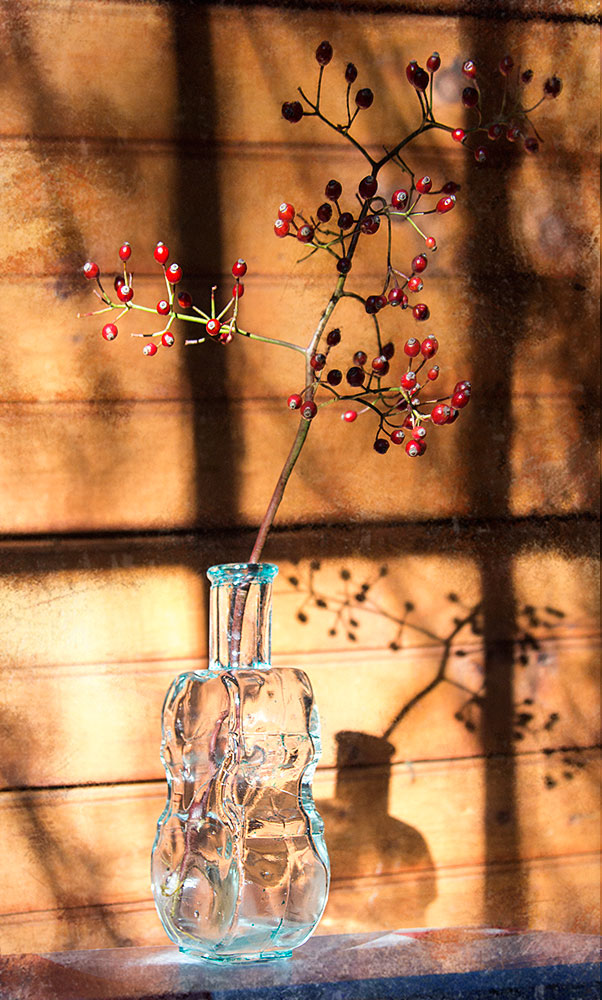 * Fenster an der Wand *