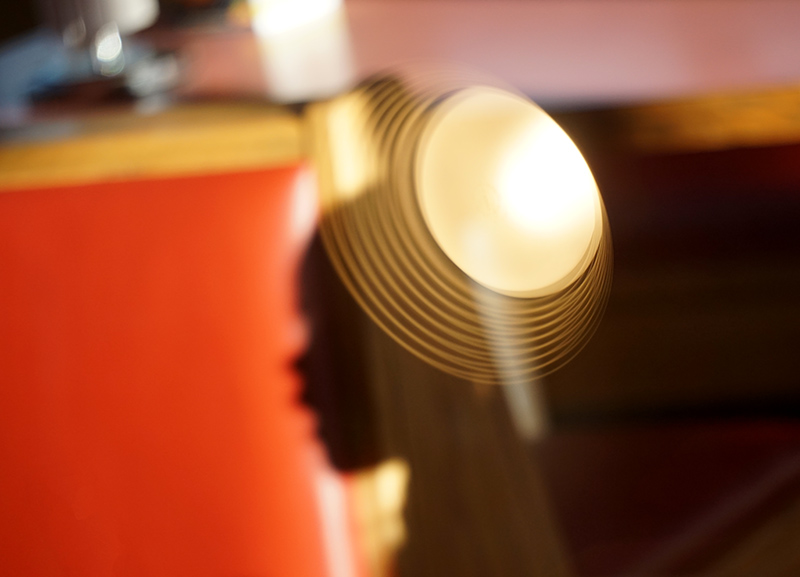 "Das Mädchen mit dem Hut"