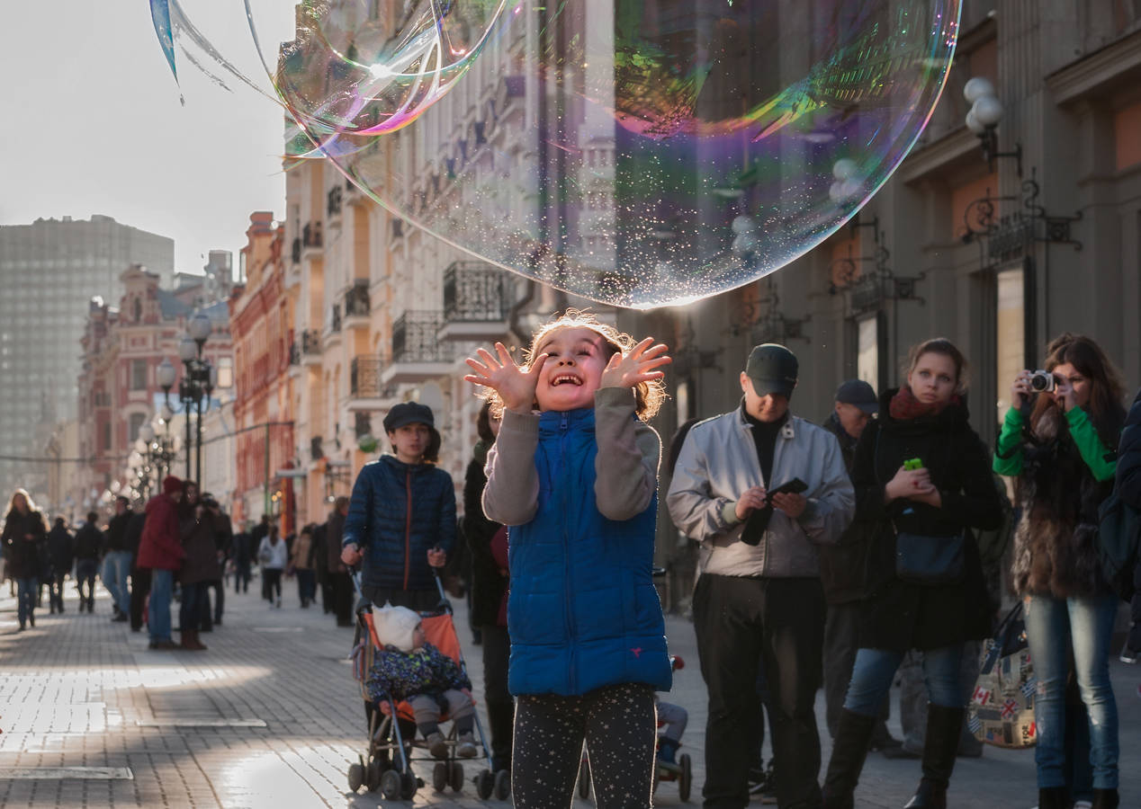 Eine fragile Frieden in die Hände