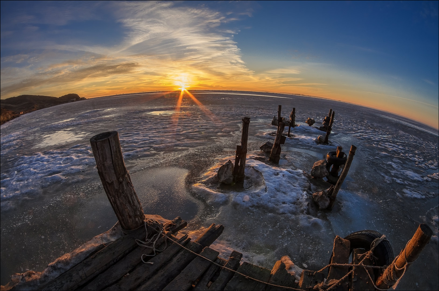 Morgendämmerung über die Straße ....