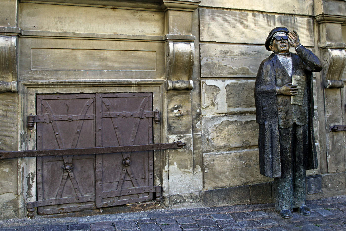 Nicht offensichtliche Bindung