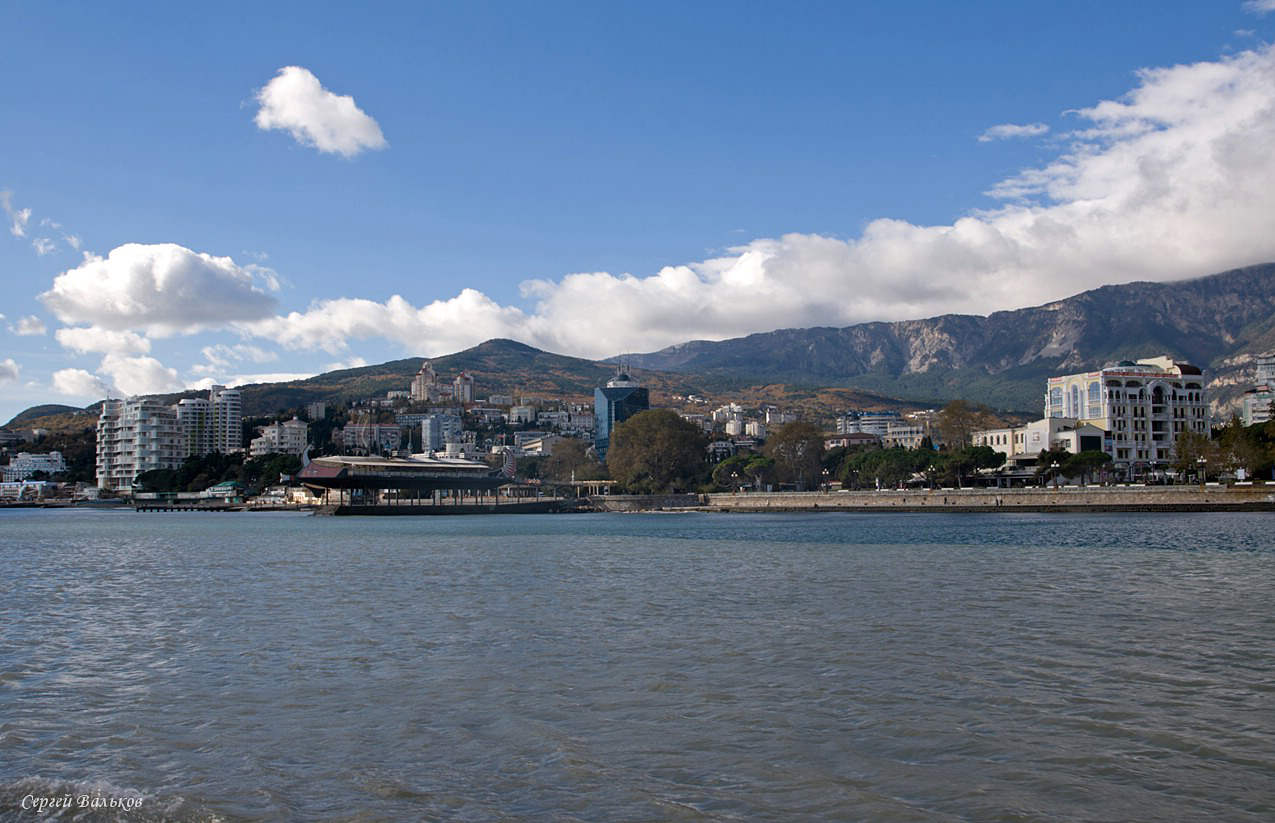 Yalta, Damm, Blick aus dem Meer