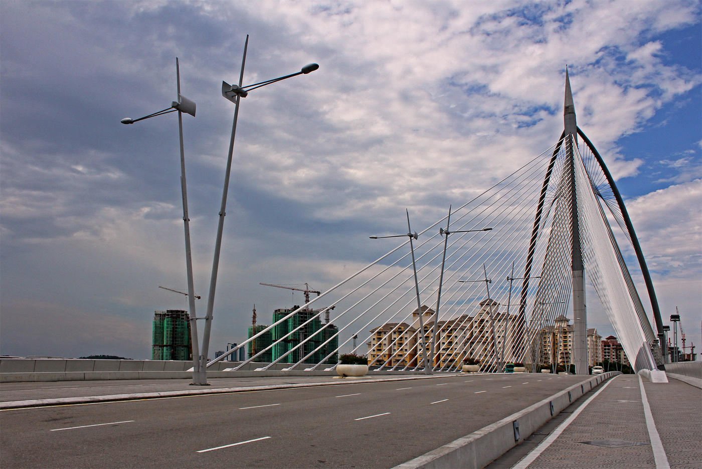 Brücke Seri Vavasan.