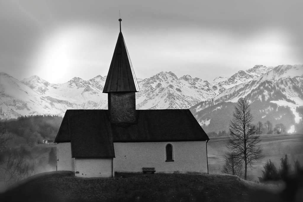 Kapelle auf dem Hügel