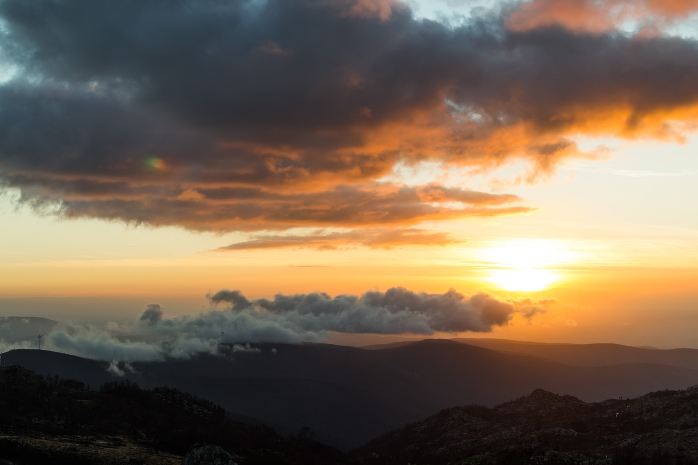 Sonnenuntergang in den Bergen