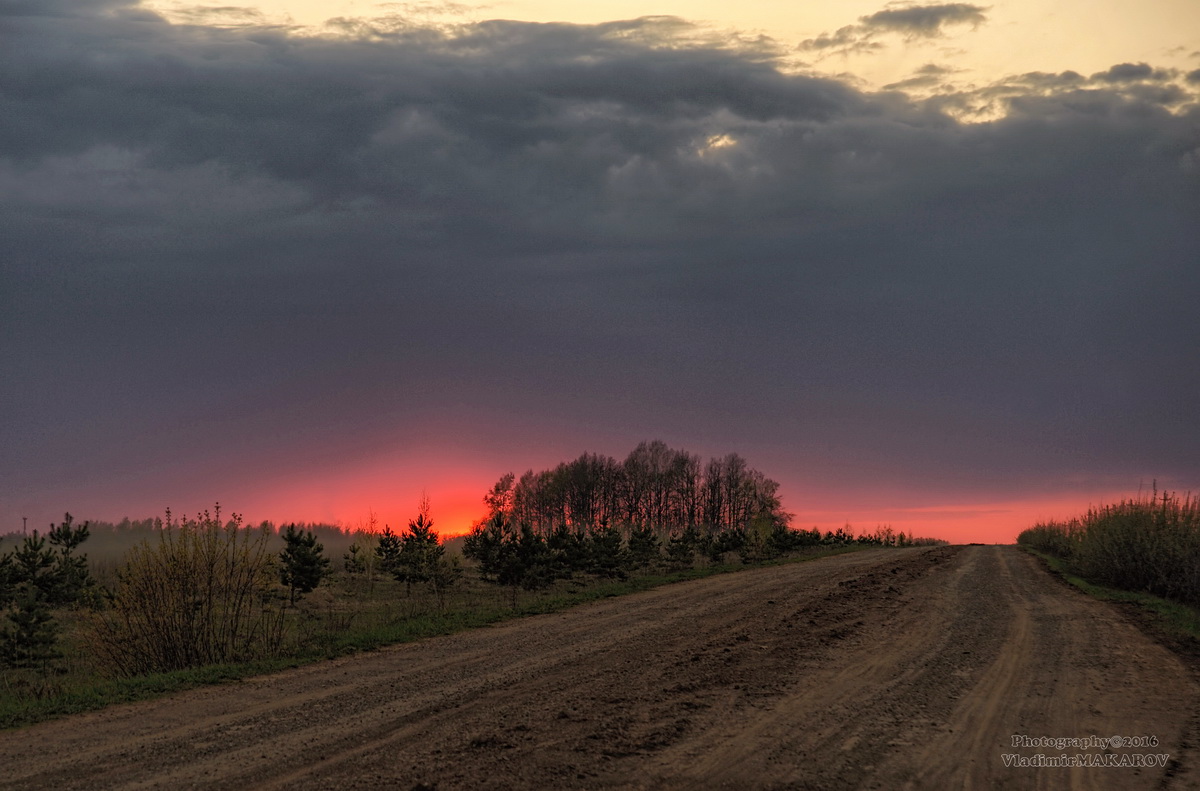 Ein purpurroter Sonnenuntergang