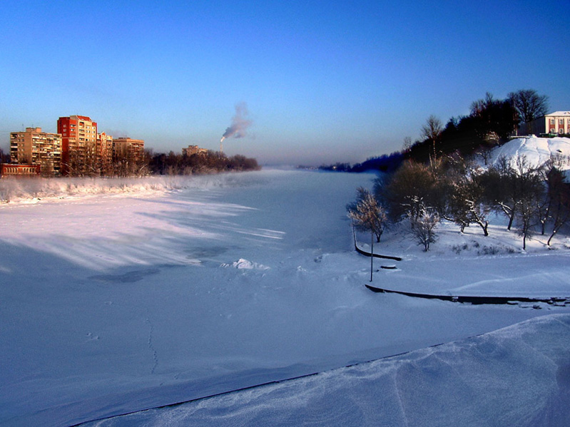 Morgens an der Düna