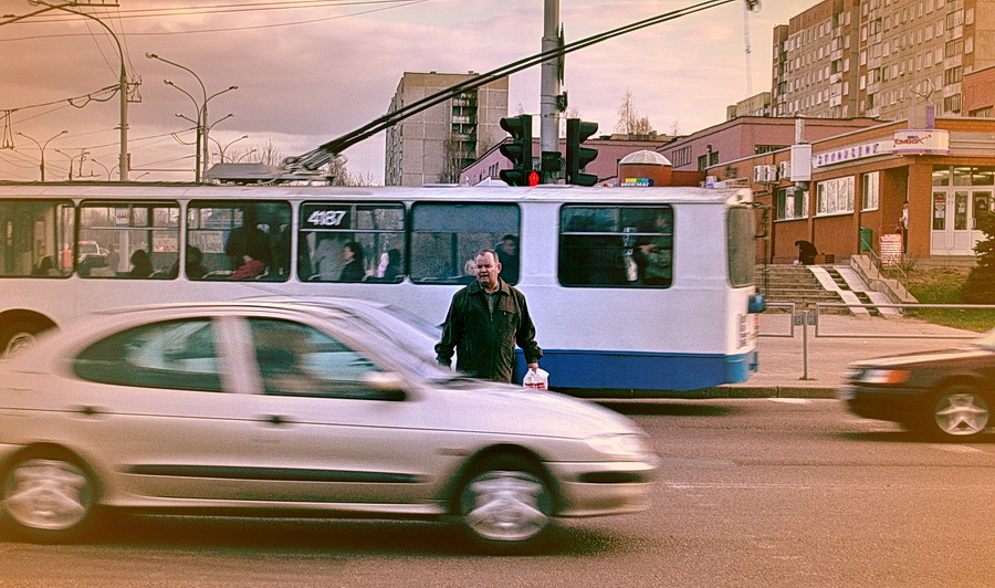 Ein Fußgänger ist immer richtig !!!...