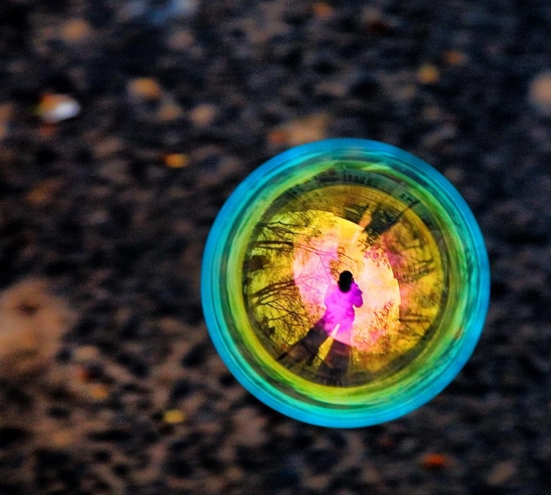 Self-Portrait in einer Seifenblase