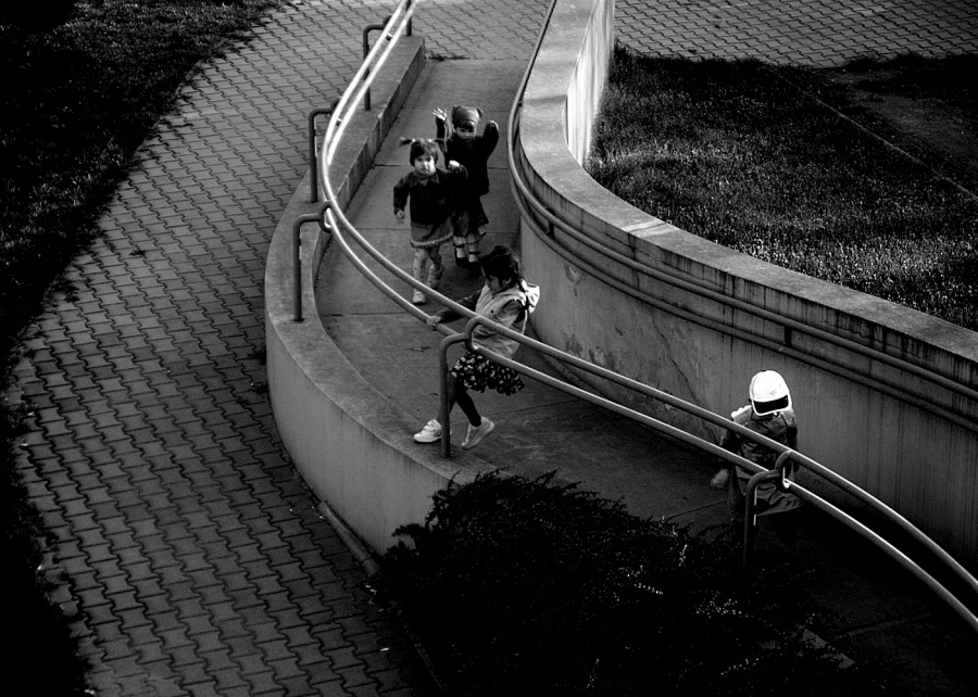 Gulyalіsya dzetsі (kareyskіya)