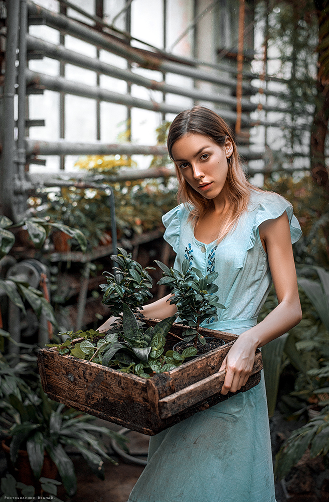 Worker botanical garden