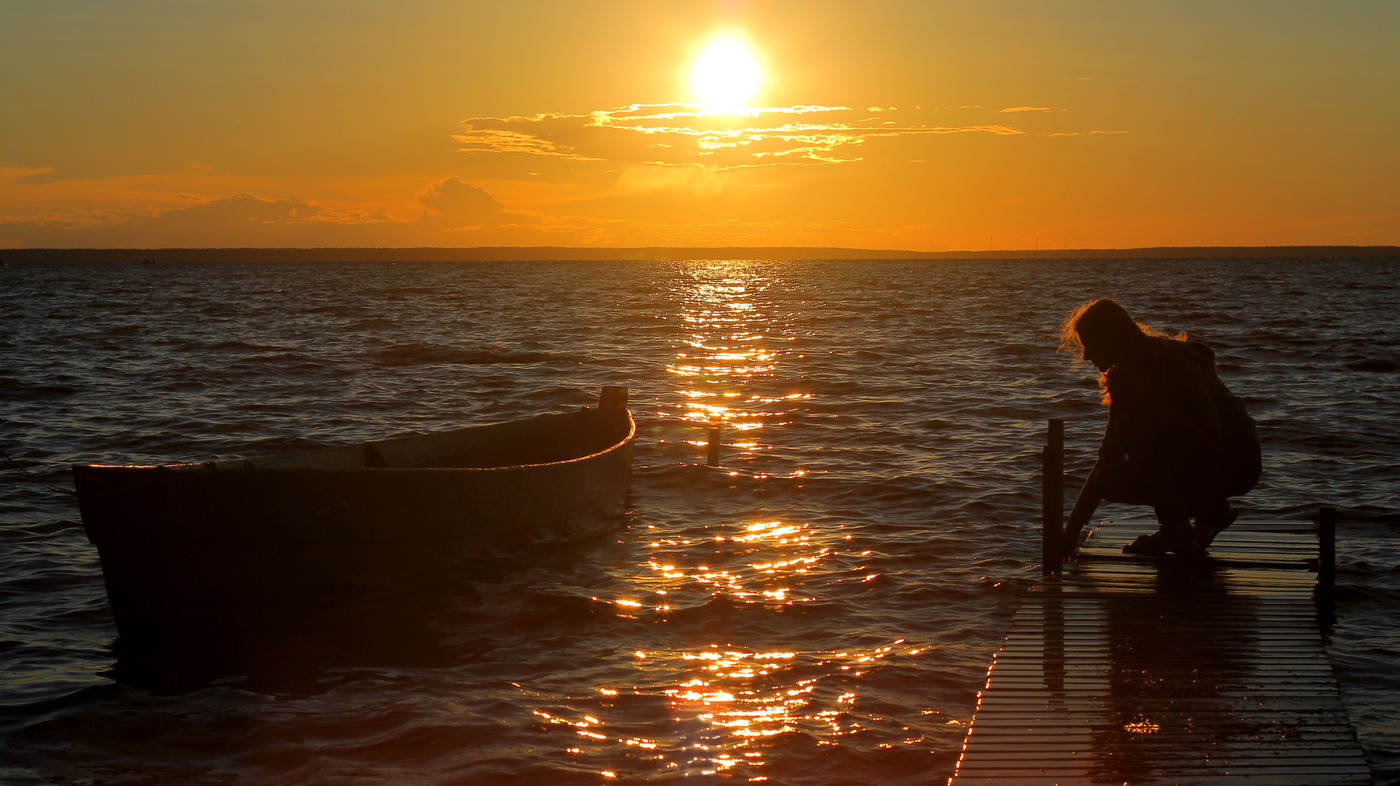 Sunset on Lake Pleshcheyevo