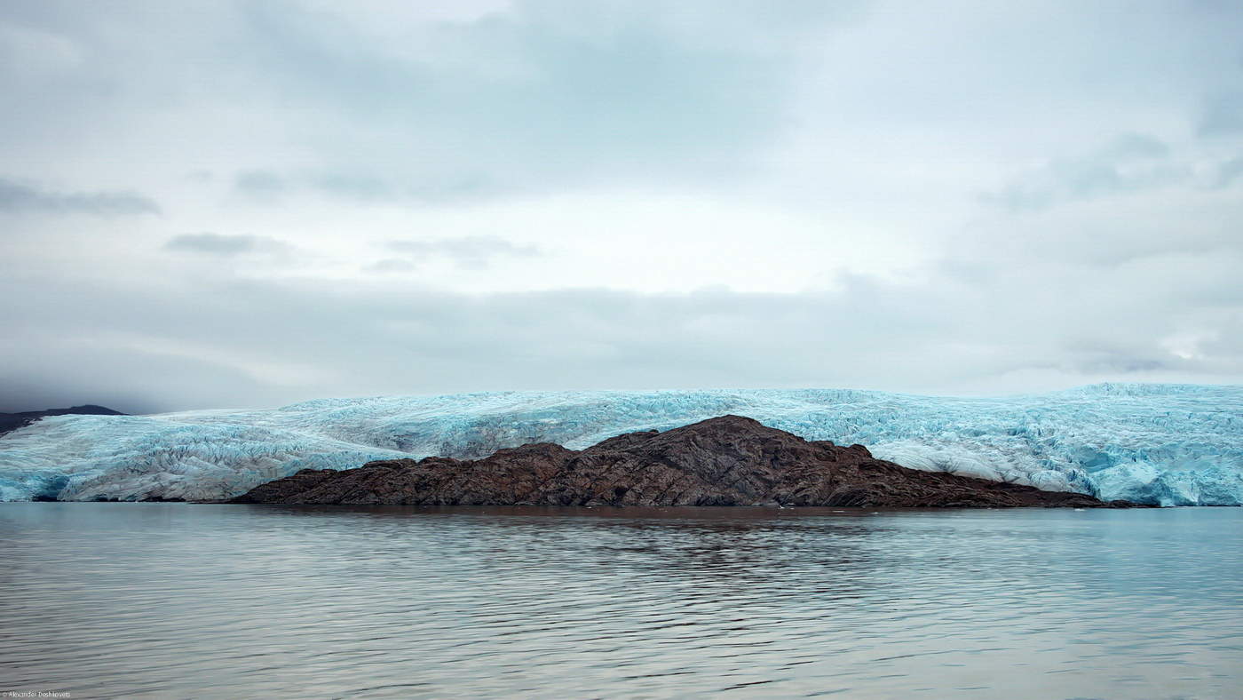 R E T R E T T Ø Y A