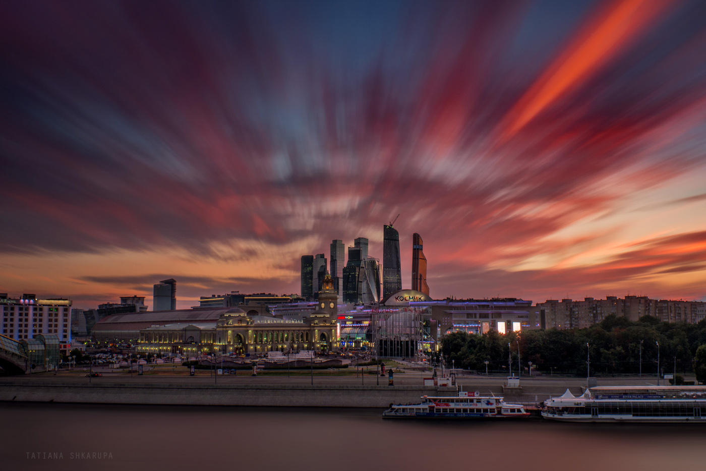 Purpurroter Sonnenuntergang