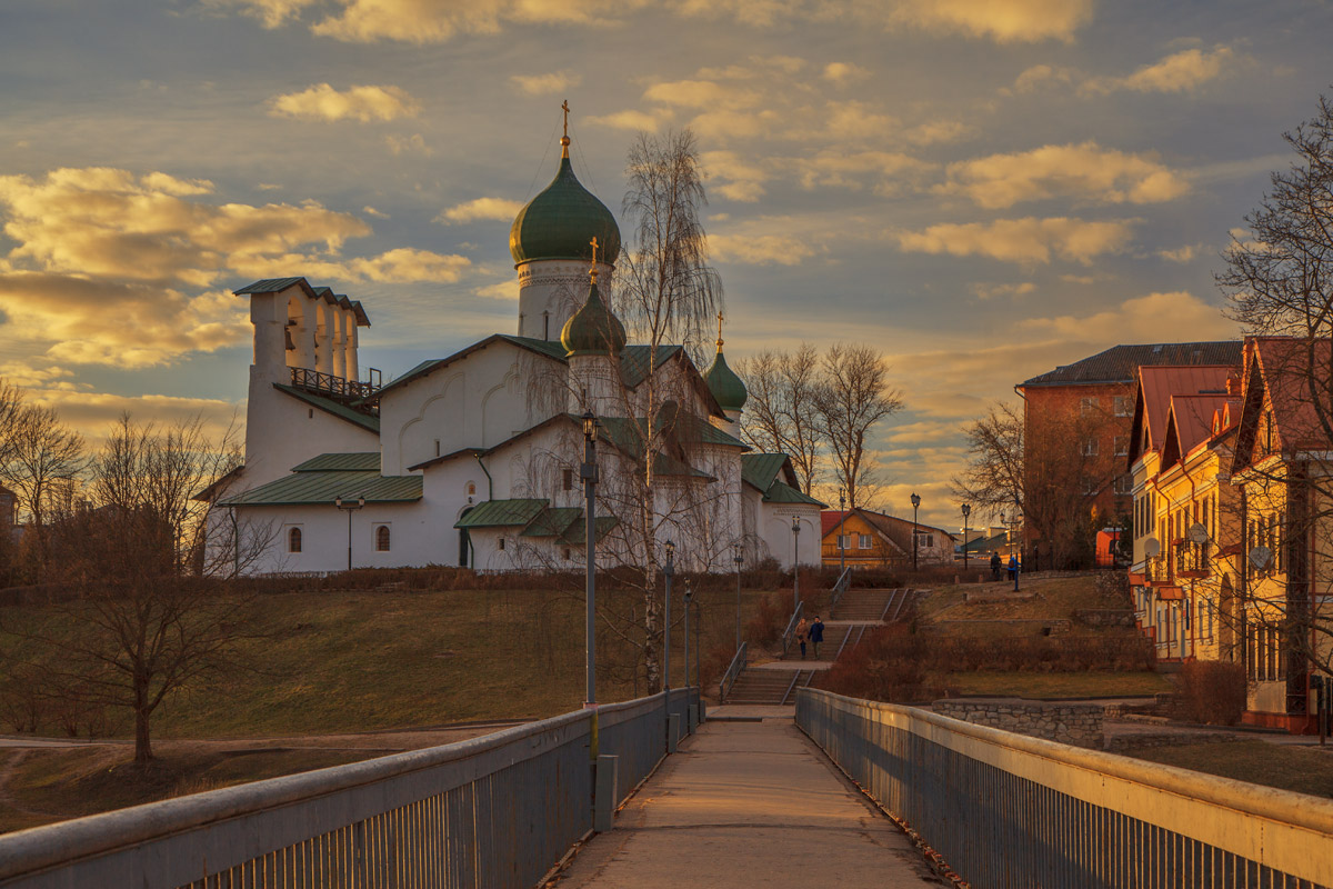 Der Weg zum Tempel ...