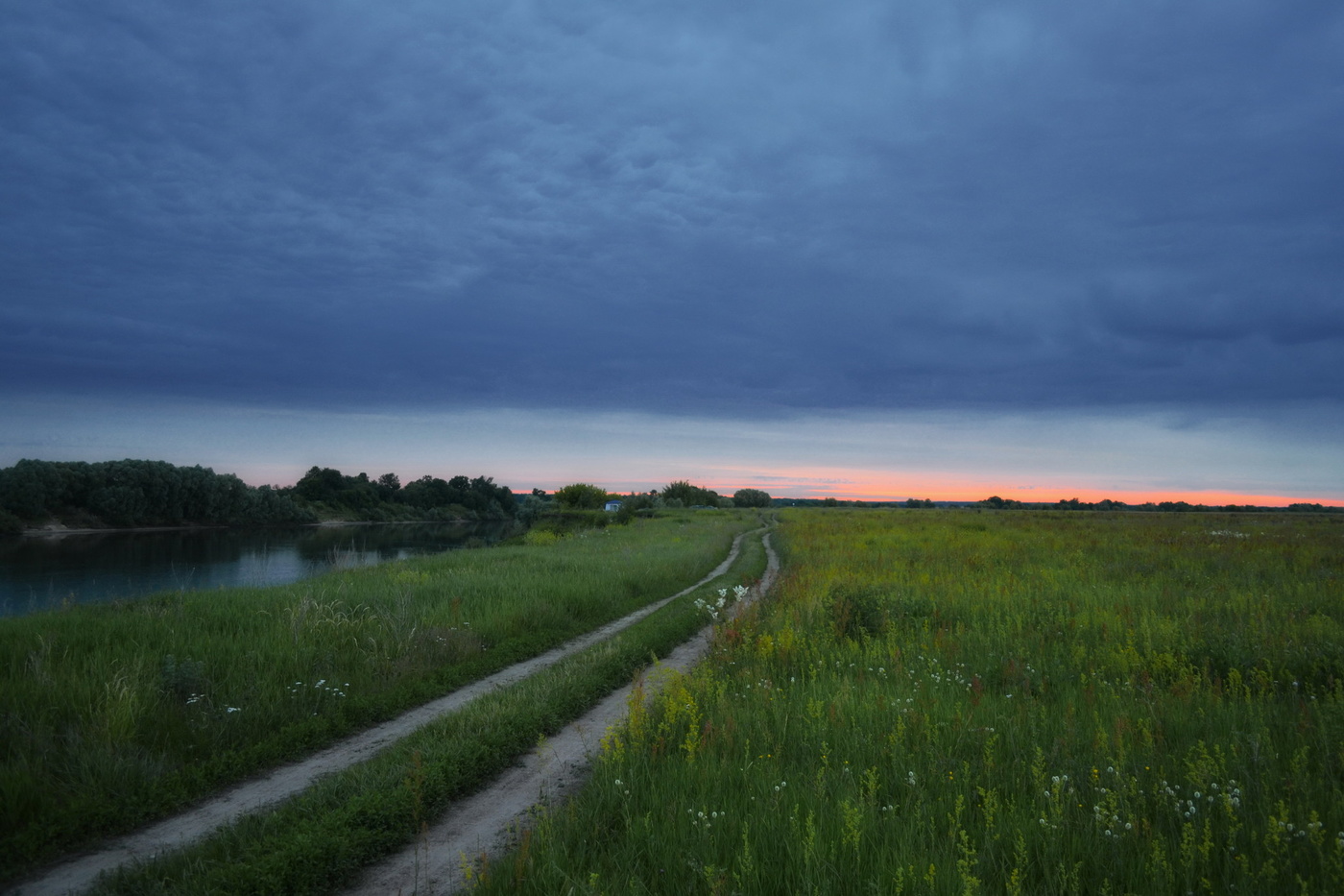 Sommerabend nach dem Sturm