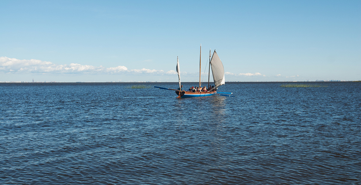 "Sailing over the horizon"