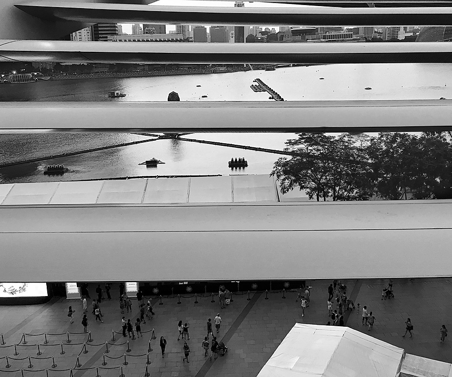 Auf verschiedenen Ebenen