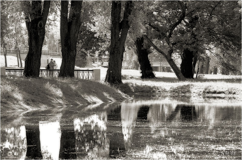 Black and White Park 3