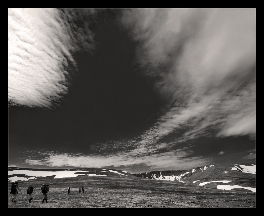 People. Mountains. Sky ...
