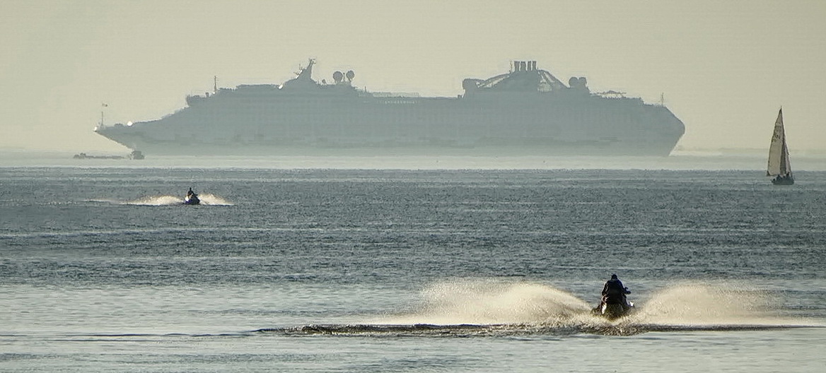 Seit Escort Schiffe ...