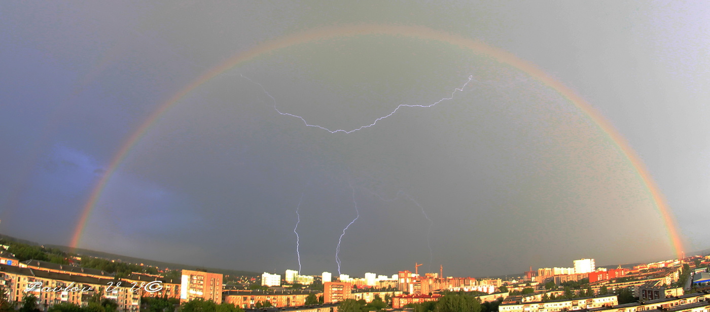 Gewitter und ein Regenbogen