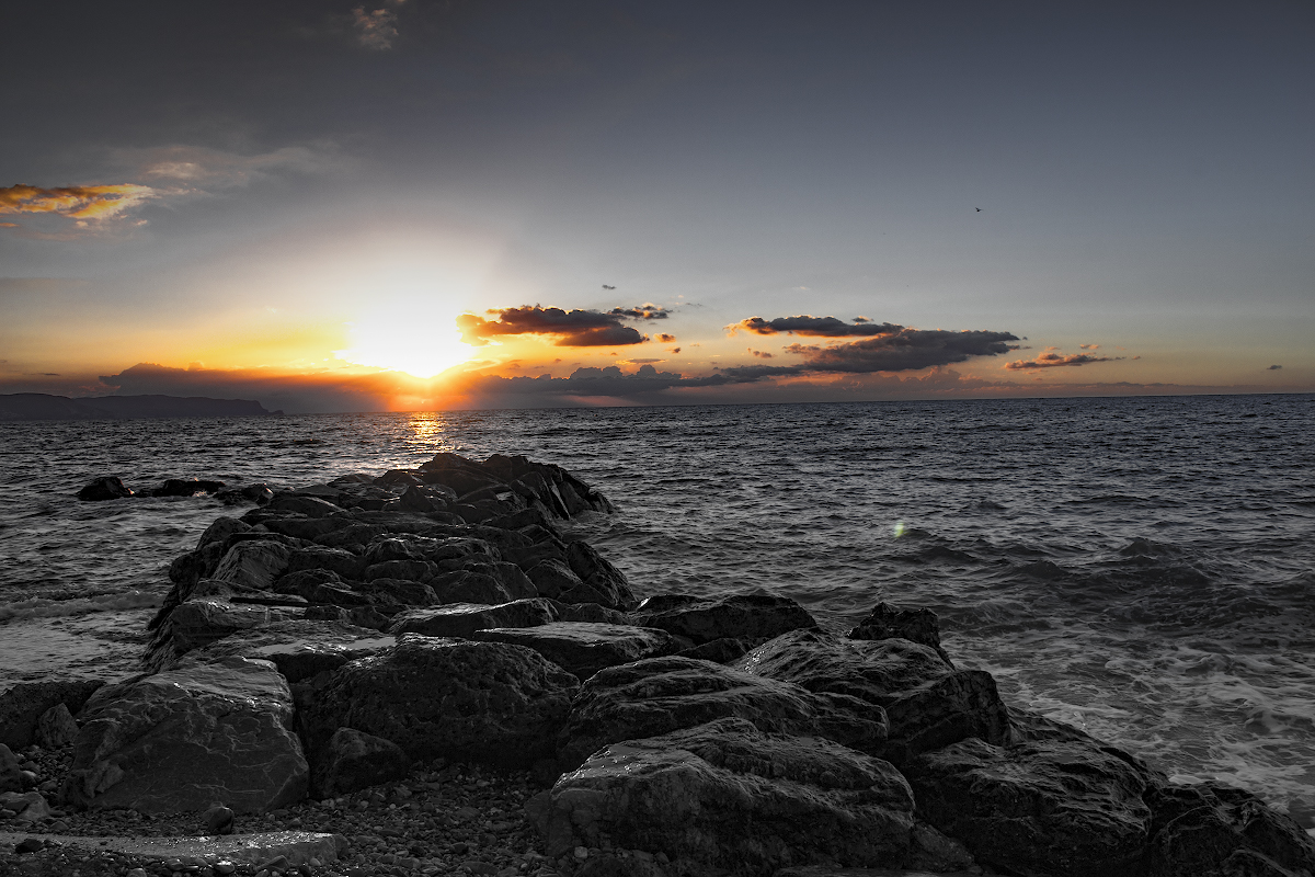 Sonnenaufgang über dem Meer.