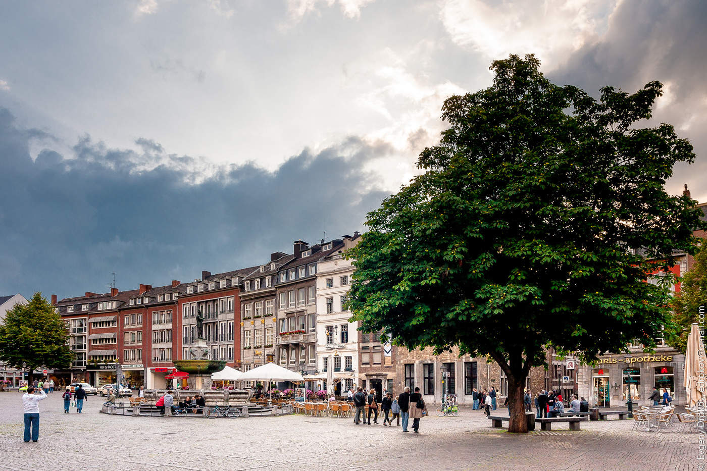 Aachen city scene