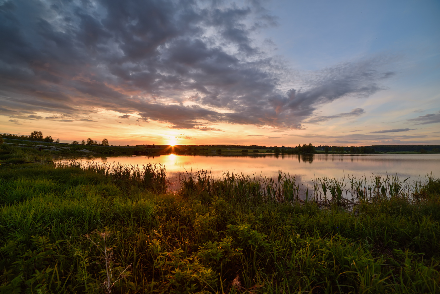 Sonnenuntergang auf dem See