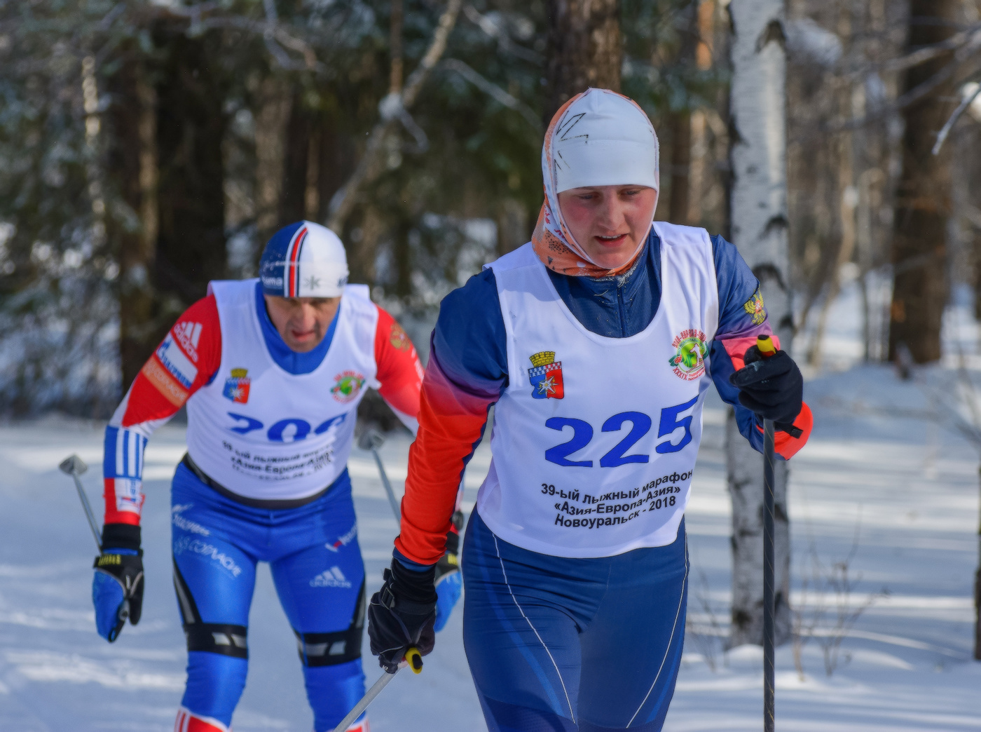 Es gibt Frauen in russischen Dörfern