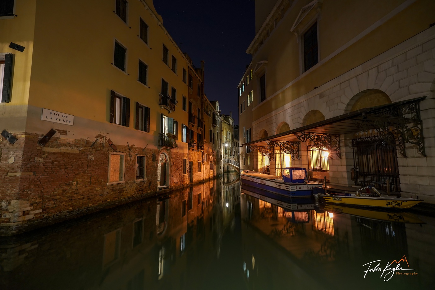"Wenn es Nacht wird in der Lagunenstadt"
