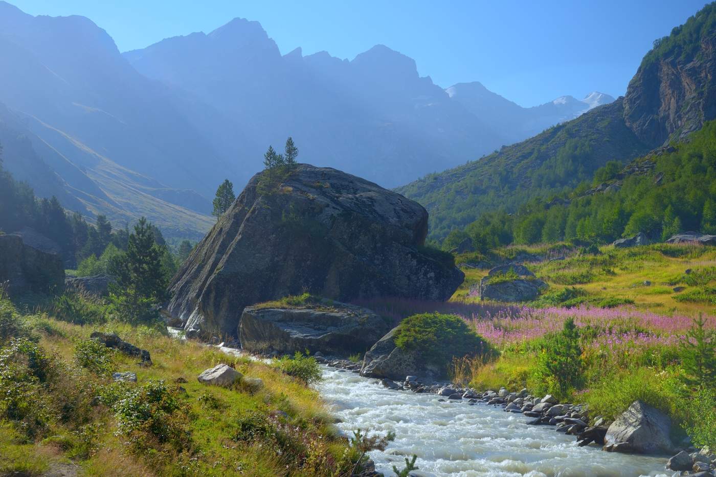 Morgen in den Bergen