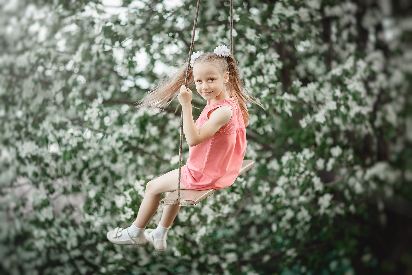 Geflügelte Schaukel