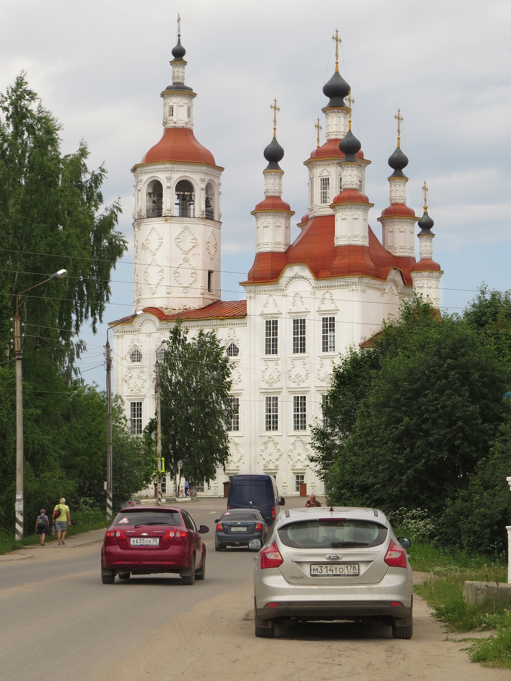 Der Weg zum Tempel ...